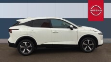 Nissan Qashqai 1.3 DiG-T MH N-Connecta 5dr Petrol Hatchback
